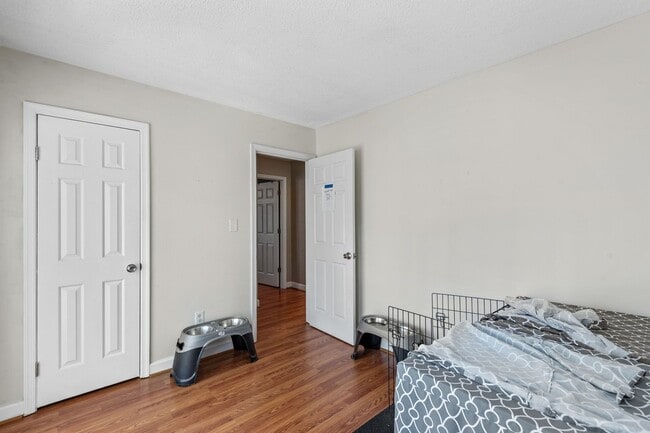 Building Photo - 4 Bedroom Home in Virginia Beach