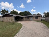 Building Photo - 7406 Southgate Ln