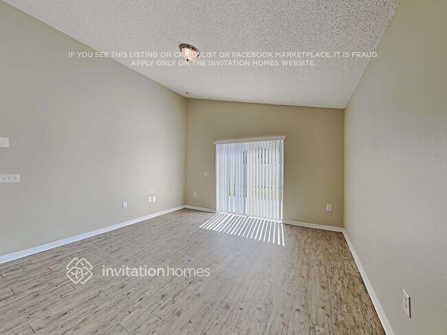 Building Photo - 142 Southampton Dr