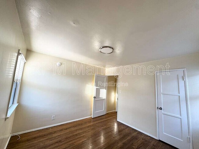 Building Photo - 7030 La Tijera Blvd