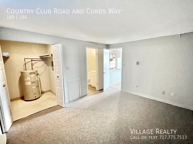 Building Photo - 681 Country Club Rd