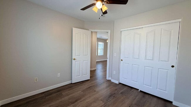 Building Photo - 1567 S Avocet St