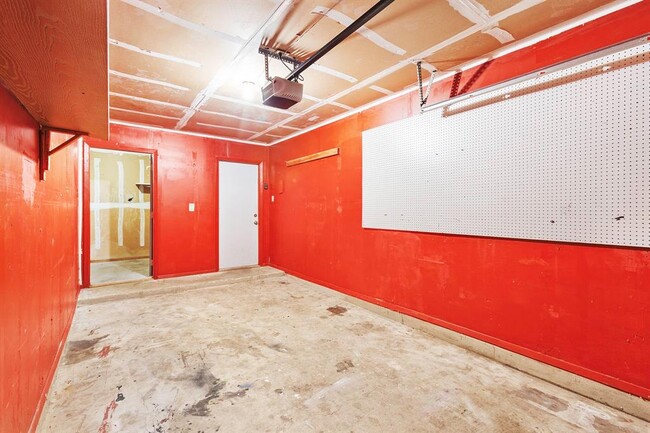 Building Photo - 9902 Brasher Dr