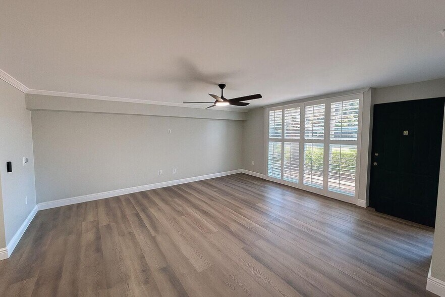 Building Photo - 1707 Village Blvd