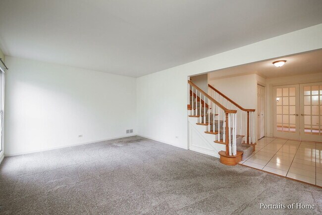 Building Photo - 2755 Newport Dr