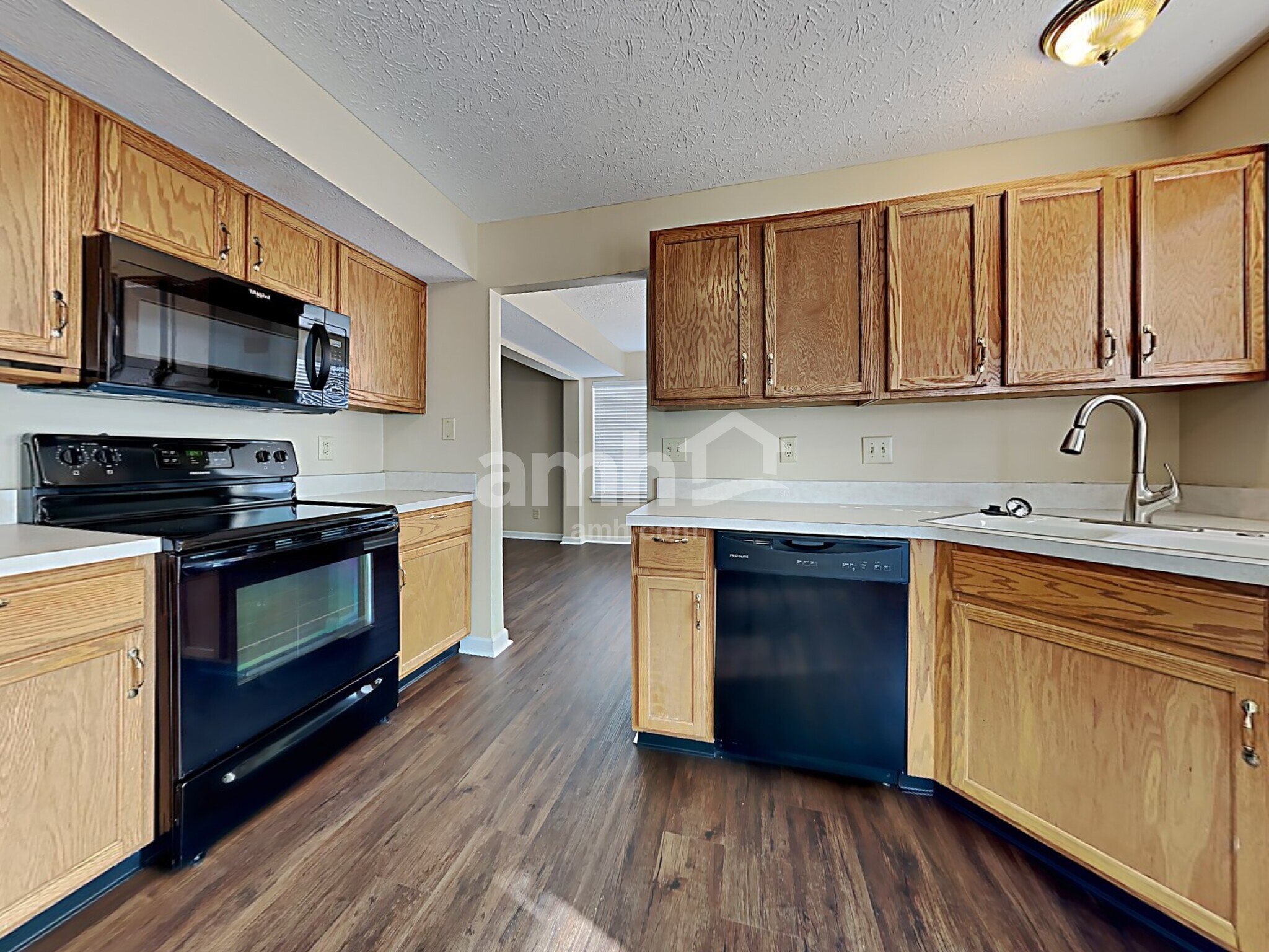 Building Photo - 19428 Amber Way