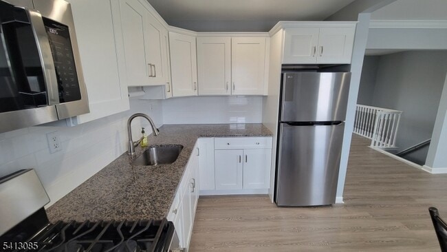 Building Photo - 43 Knox Terrace