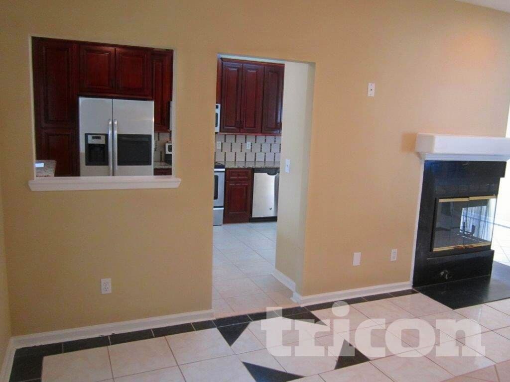 Building Photo - 12351 Silent Brook Trail N