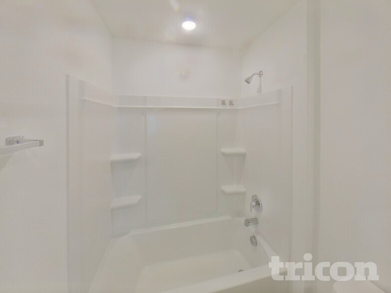 Building Photo - 6751 Highlands St