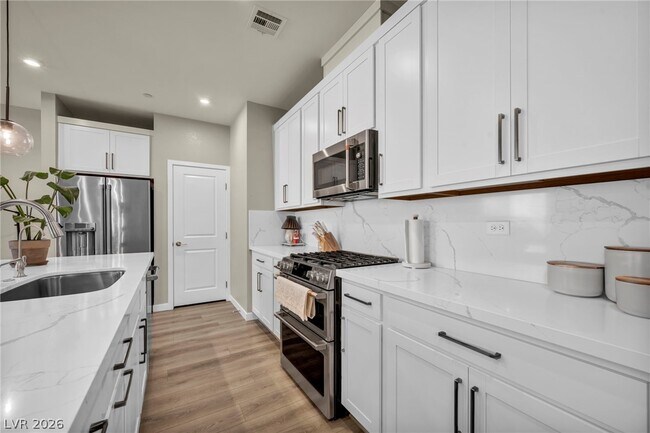 Building Photo - 11898 Vector Ray Ave