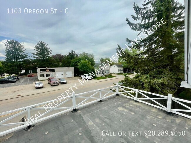 Building Photo - 1103 Oregon St