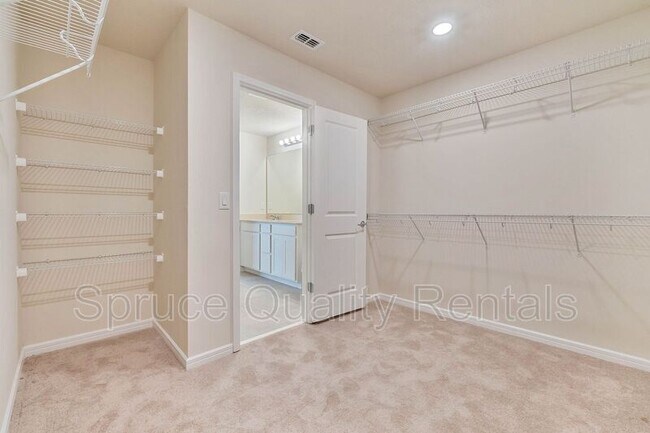 Building Photo - 7726 Syracuse Dr