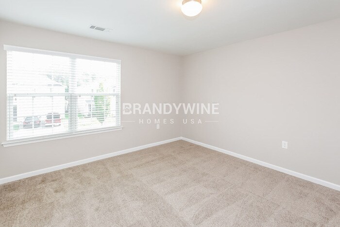 Building Photo - 1713 Eastway Dr