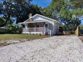 Building Photo - 2608 19th Ave W
