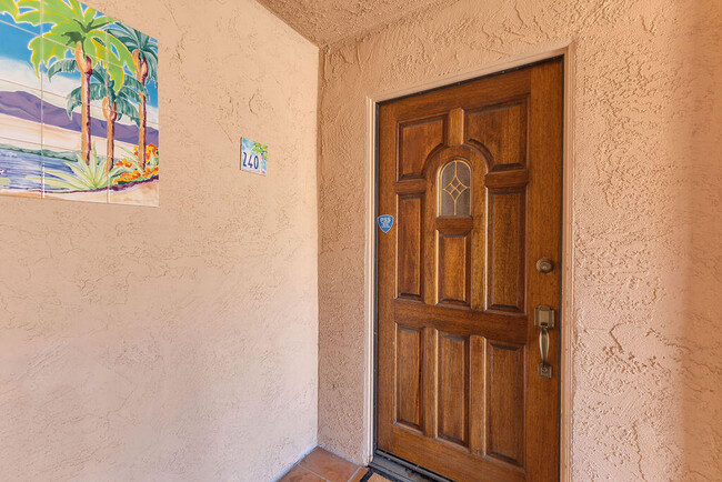 Building Photo - 400 N Sunrise Way