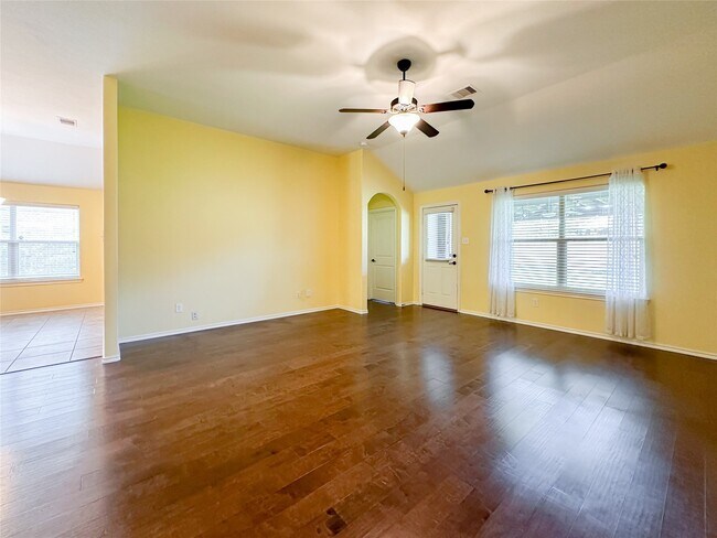 Building Photo - 8635 Sweet Pasture Dr