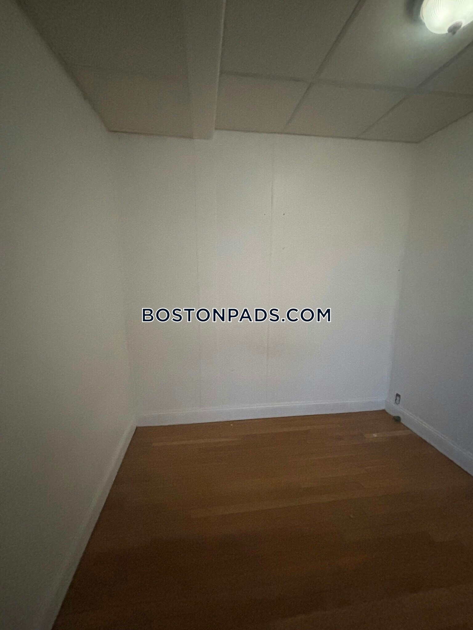 Building Photo - 289 Chelsea St