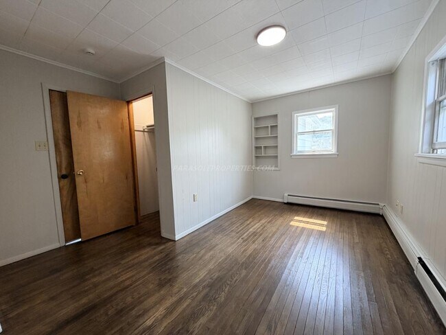Building Photo - 1007 Stafford Ave