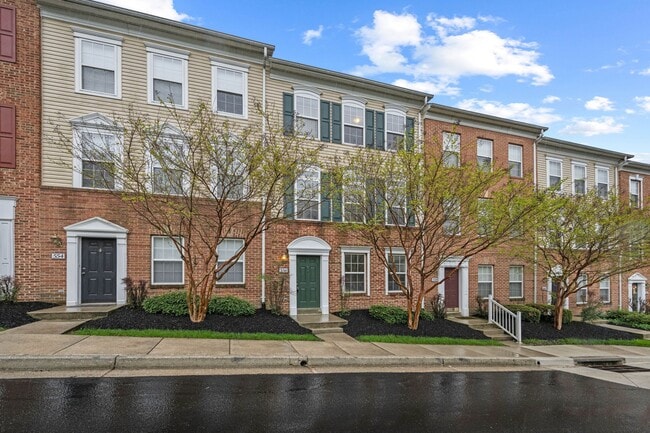 Building Photo - 556 Rhapsody Ct