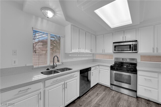 Building Photo - 10210 Maltese Cross Ct