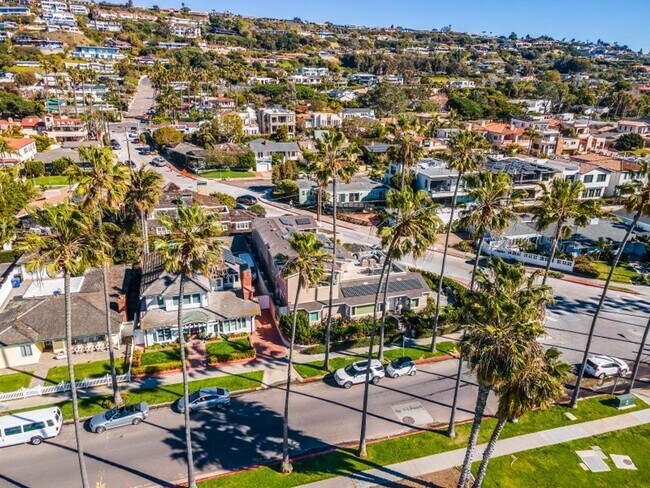 Building Photo - Stunning, Luxury La Jolla Shores Location with Panoramic Ocean Views!!