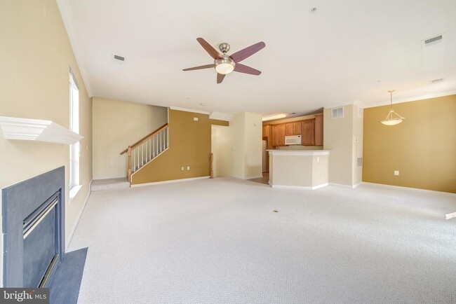 Building Photo - 13024 Cabin Creek Rd