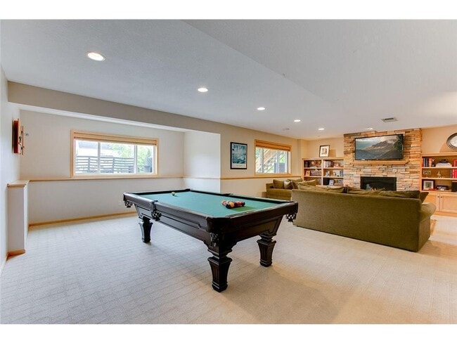 Building Photo - 730 Tilia Ln