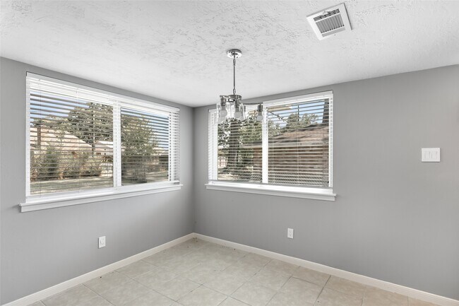 Building Photo - 24610 Green Moss Dr