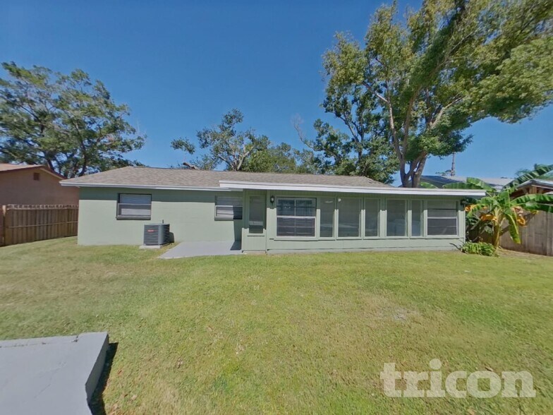 Building Photo - 111 Sheryl Lynn Dr