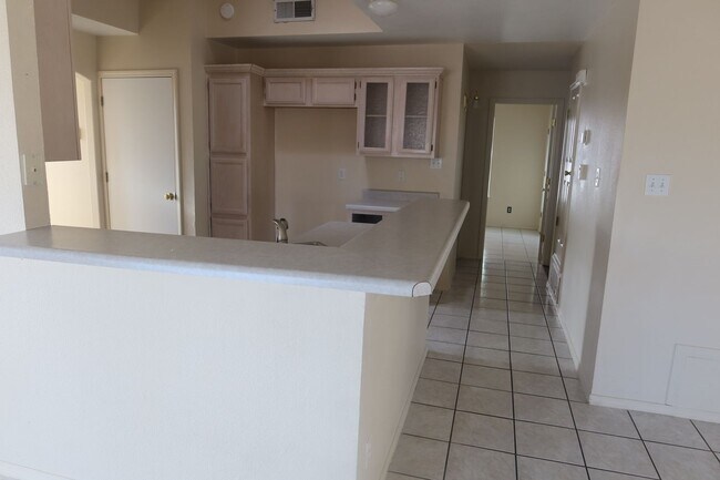 Building Photo - 3704 Leticia St