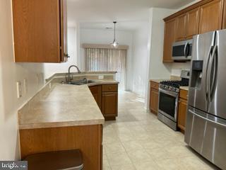 Building Photo - 74 Hoover Ave