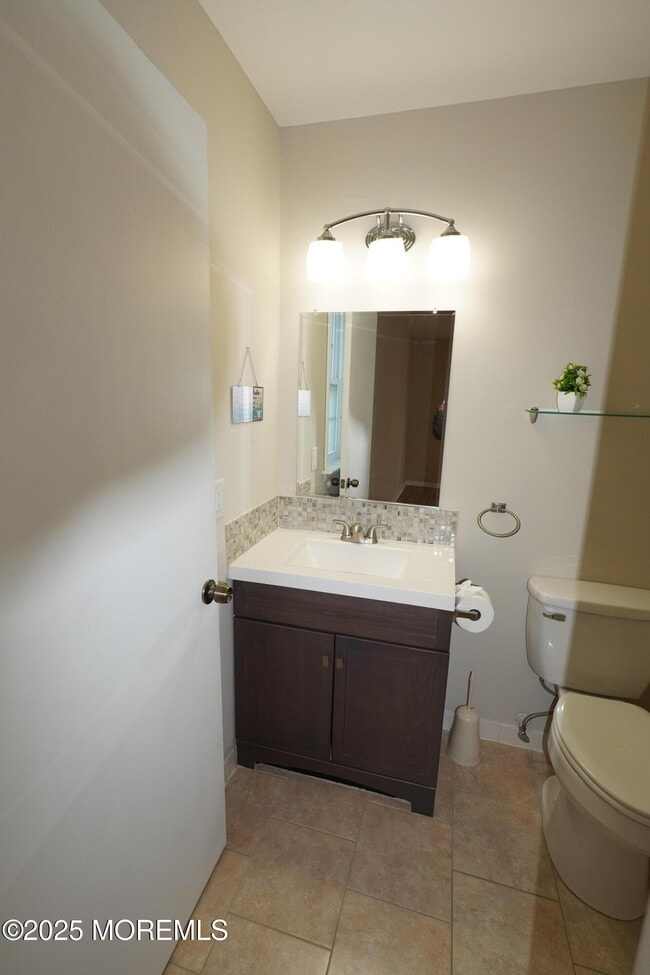 Building Photo - 49 Hastings Rd