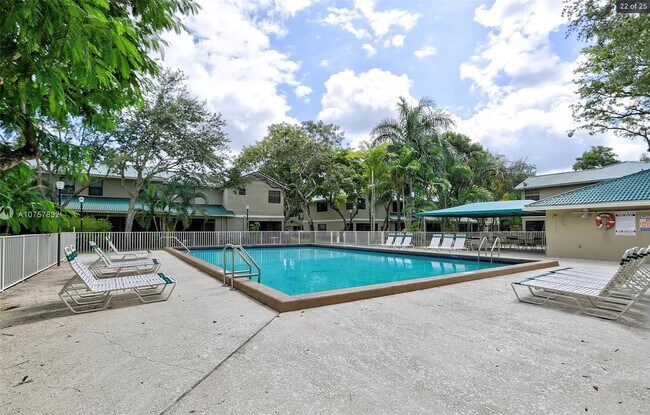 Building Photo - 454 Westree Ln