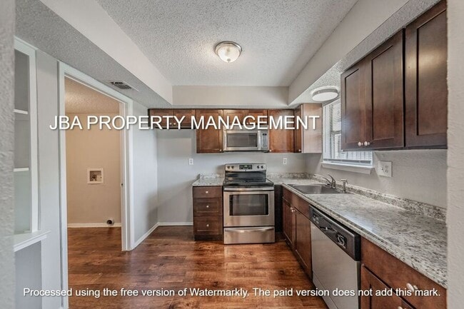 Building Photo - 1755 Farleigh Ct