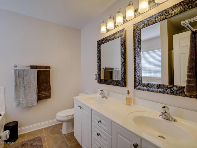 Building Photo - Wedgewood at Lanvale lovely home with 4th ...
