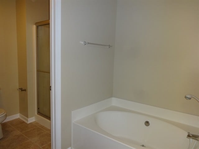 Building Photo - 838 Avalon Dr