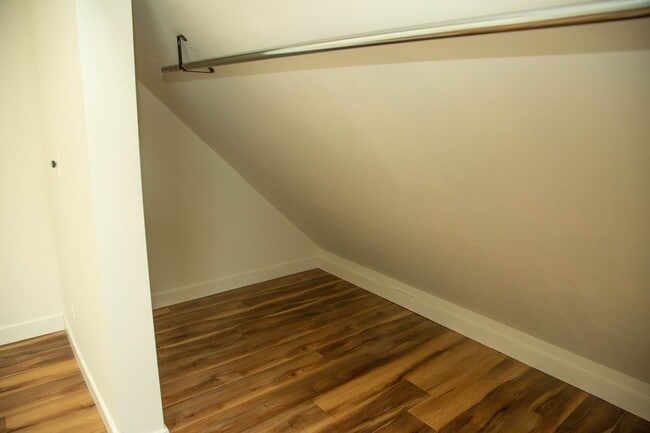Building Photo - 4 Bedroom House Available Near Scott Stadi...