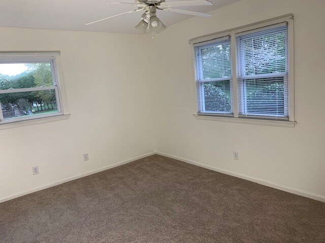 Bedroom # 1 - 1507 Traylor Ln