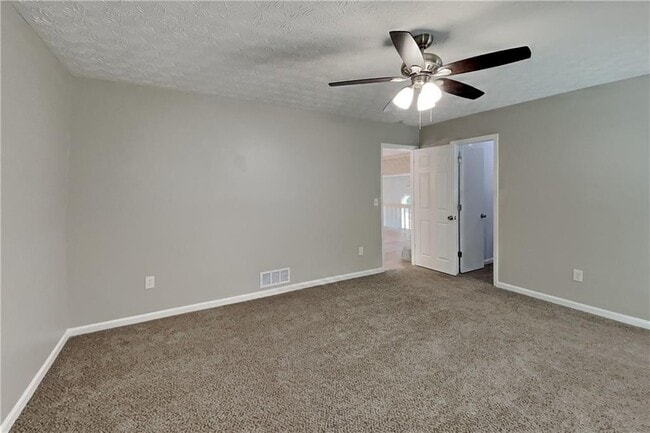 Building Photo - 1707 Hickory Grove Trail NW