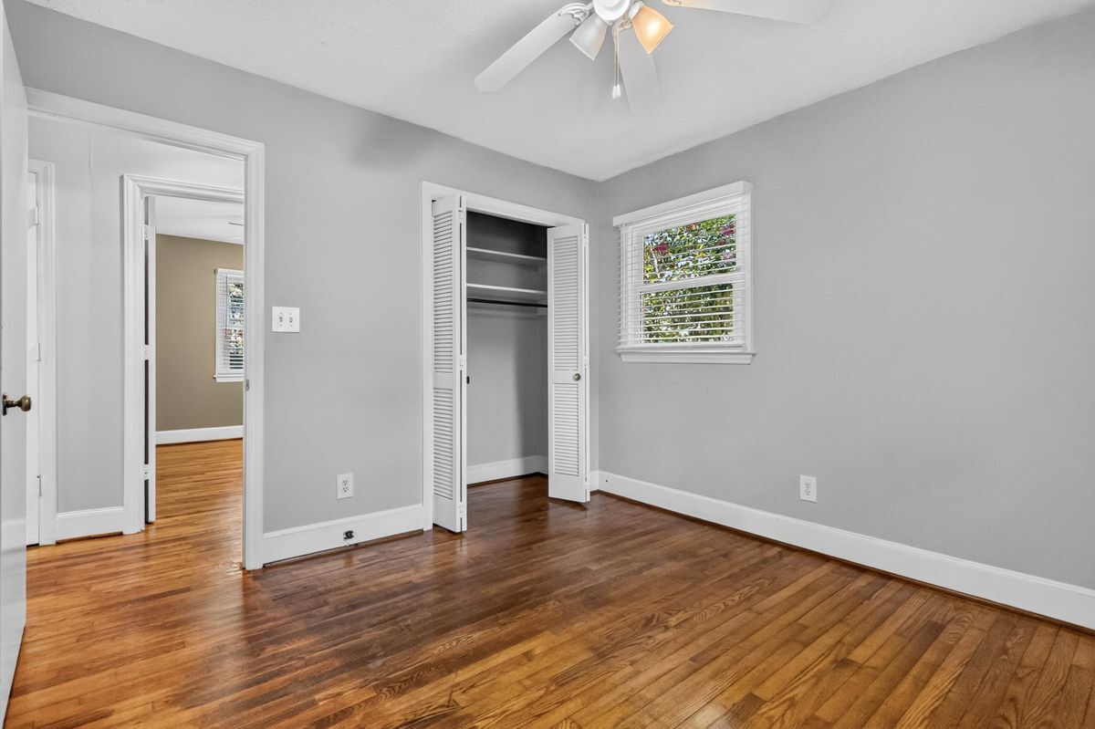 Building Photo - 1634 Van Buren Ave