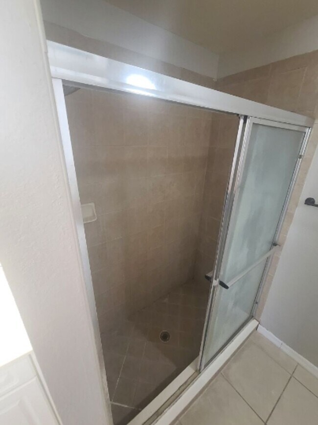 Building Photo - 4610 Douglas Ln