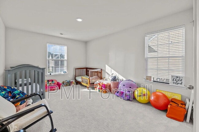 Building Photo - 18045 Stark Wy