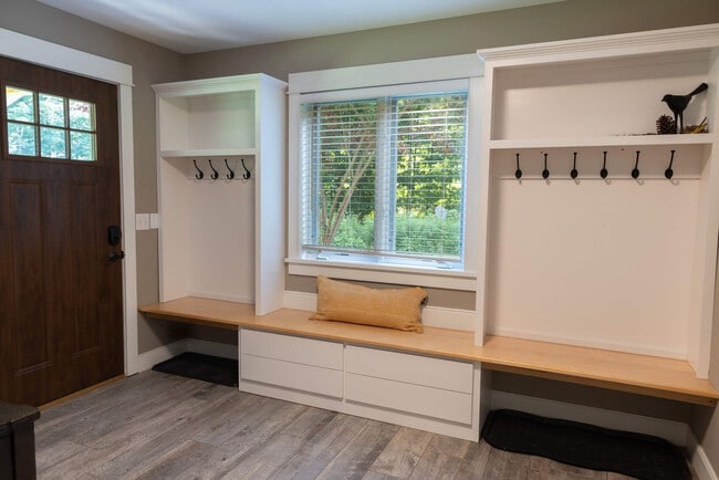 Building Photo - 8212 Bennett Rd