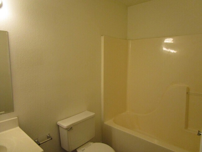 Building Photo - 2404-2406 Calder Ct.