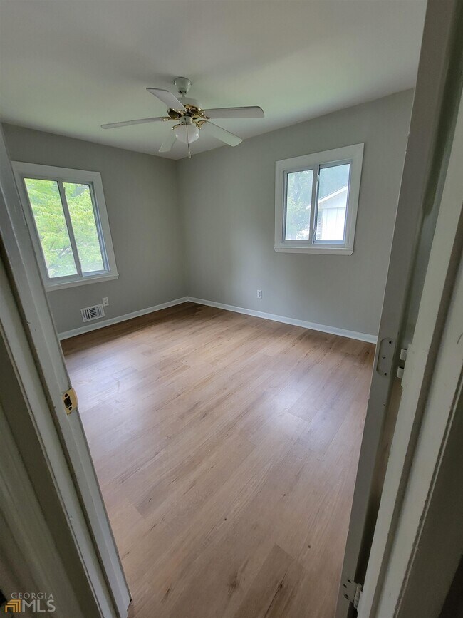 Building Photo - 6628 Stark Ct