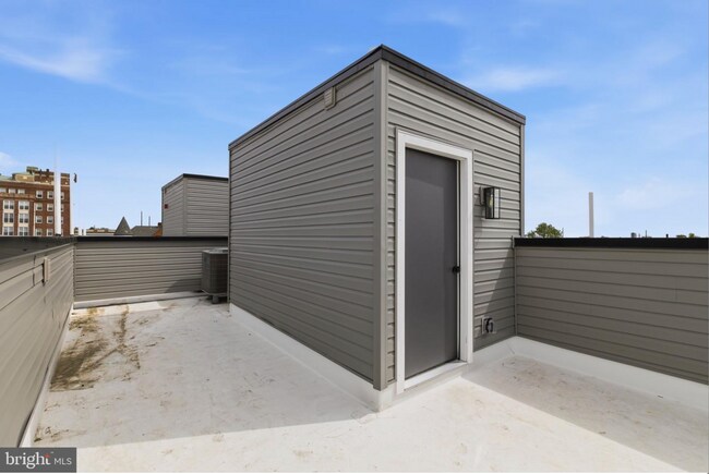 Building Photo - 4021 Brown St