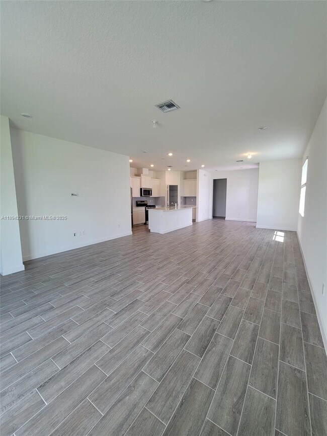 Building Photo - 1689 Whistlegrass Ln