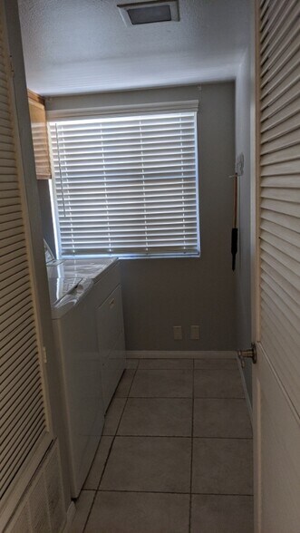 Building Photo - 5893 Mt Alifan Dr