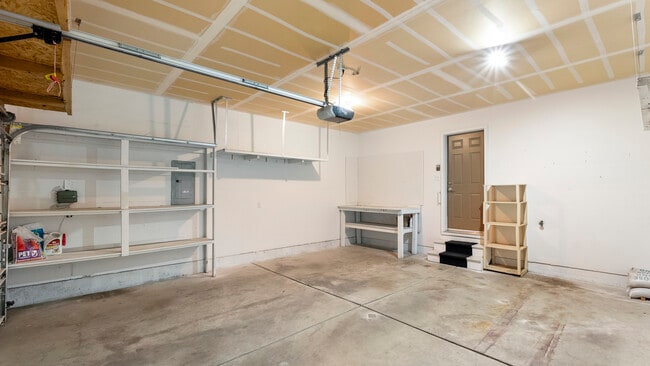 Building Photo - 1605 Kedlin Ln