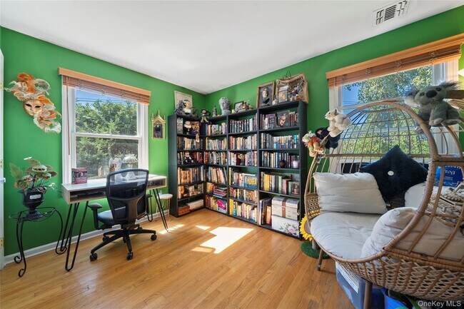 Building Photo - 108 S Hillside Ave
